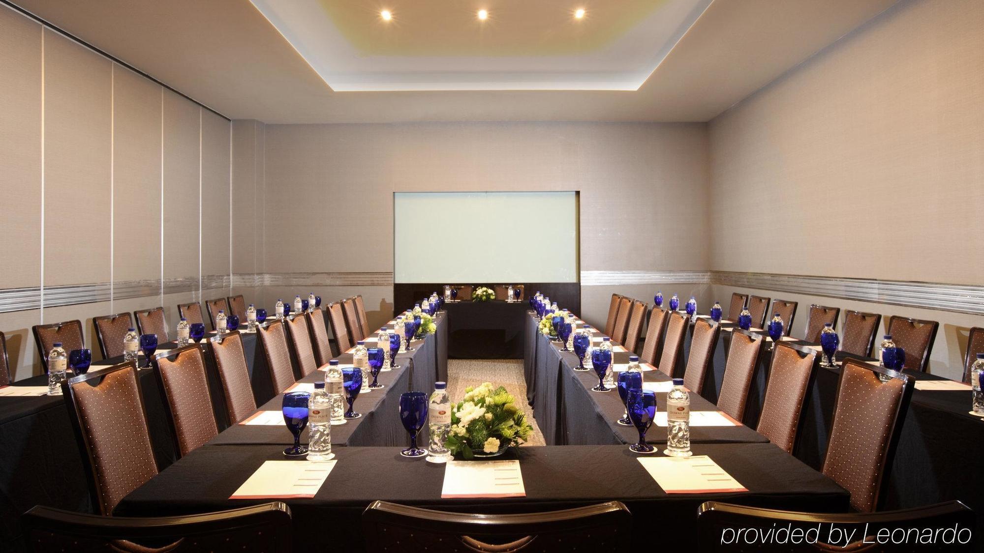 Po Hotel Semarang Negocio foto