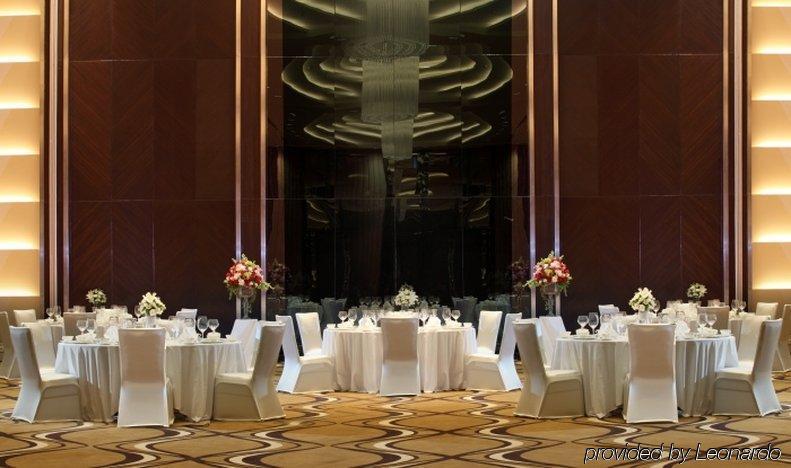Po Hotel Semarang Restaurante foto
